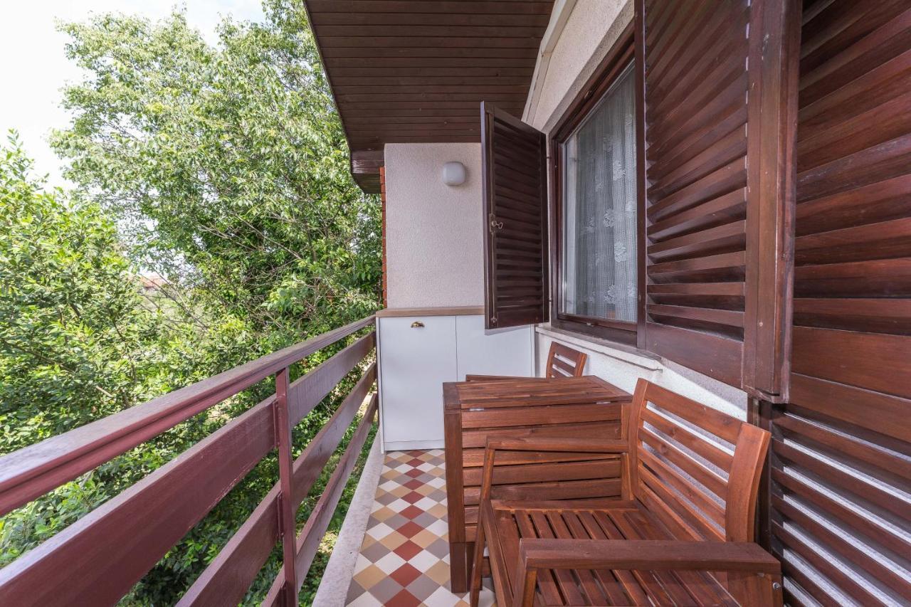 Villa Lukas Sukosan Bagian luar foto